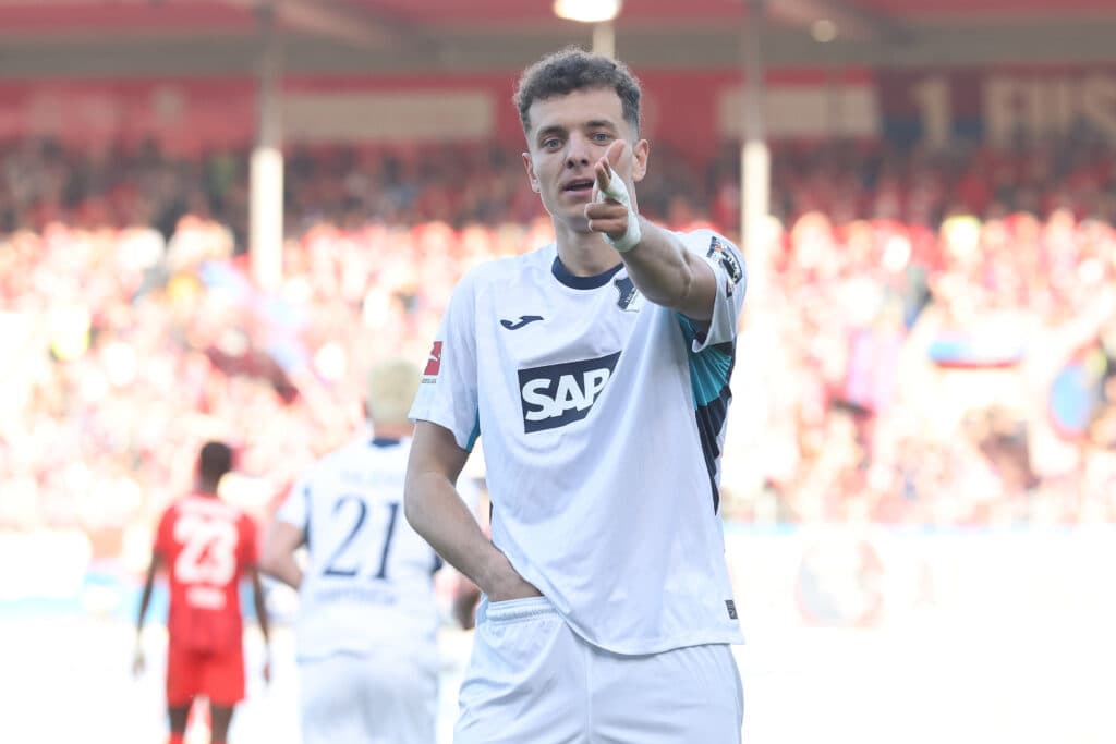 1774772315-GettyImages-2265264136-1024x683-(1)