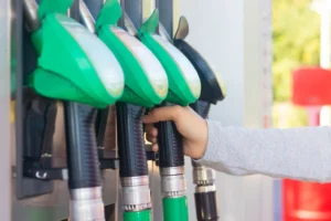 refueling-a-car-at-a-gas-station-2026-01-05-05-54-25-utc-1536x1024-(1)