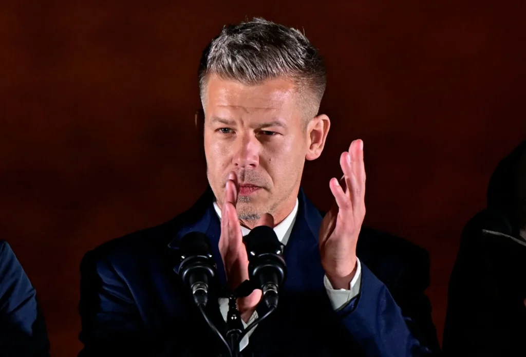 2026-04-12T212950Z-1839509338-RC2XNKALP4VI-RTRMADP-3-HUNGARY-ELECTION-1536x1042